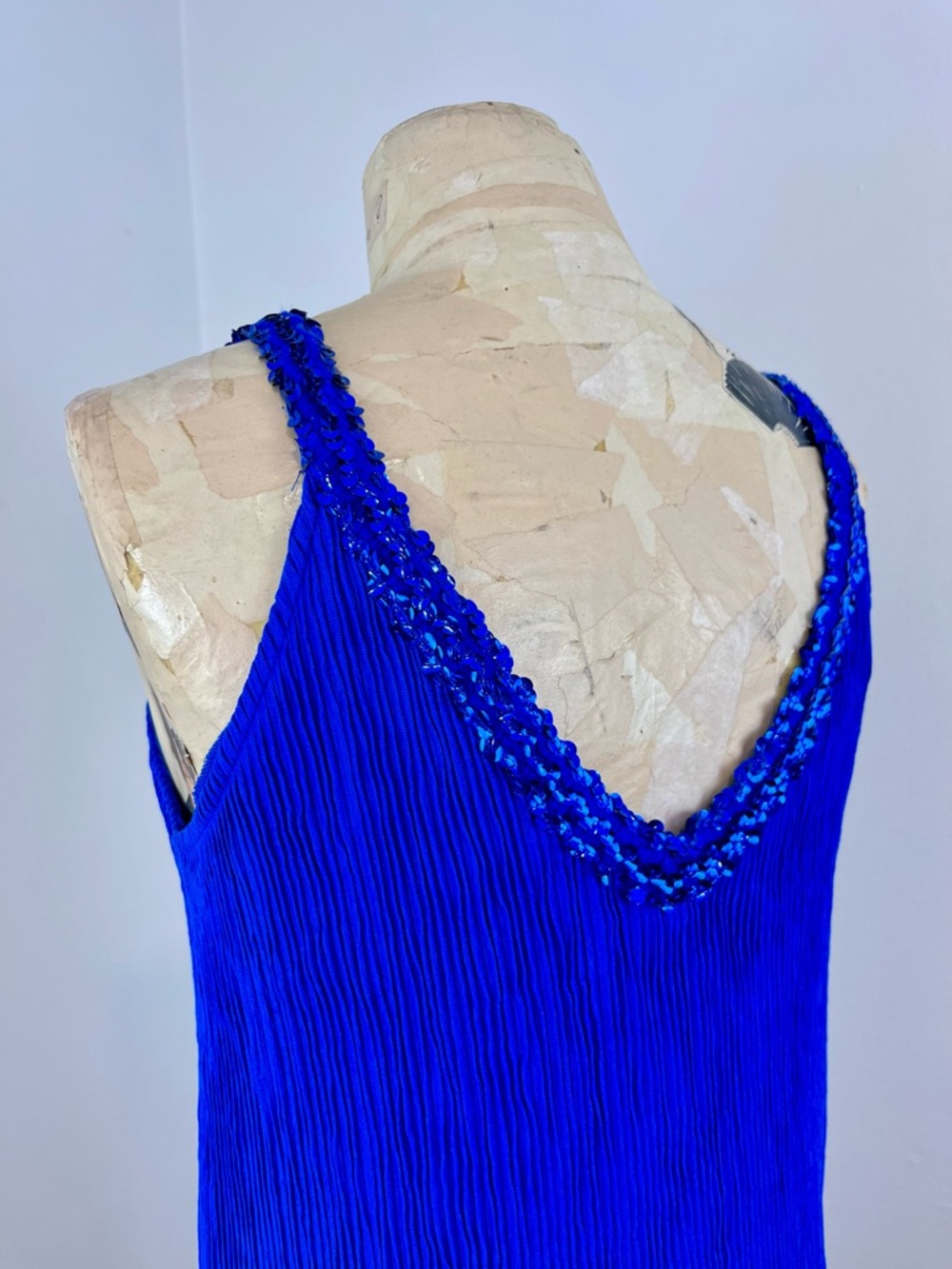VTG 1980s Royal Blue Sequin V-Neck Dress - Picture 4 of 5